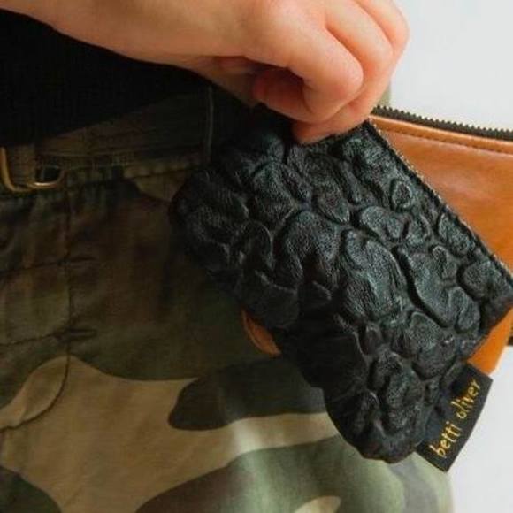 Meet your Posher, Camie - Picture 1 of 1